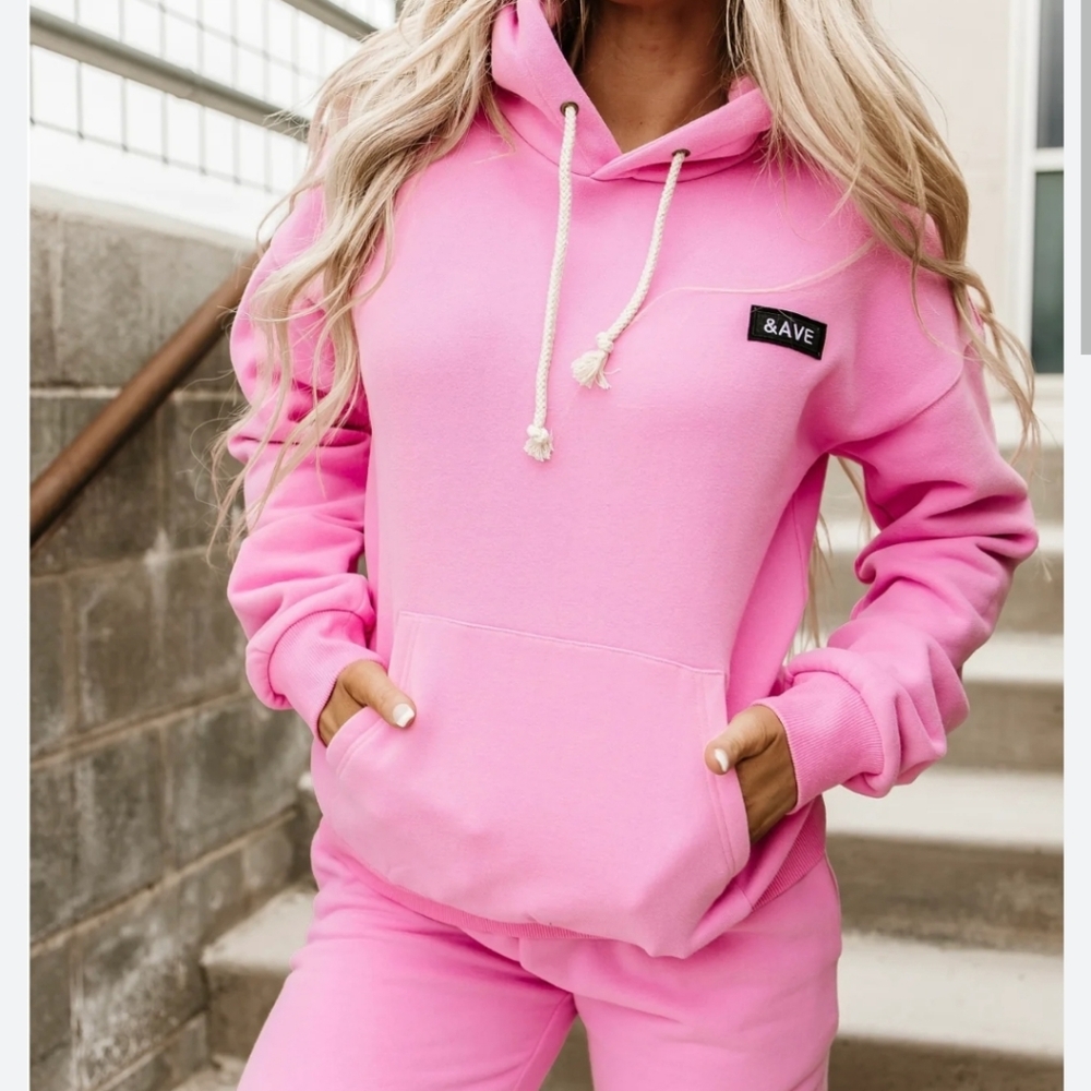 Ampersand Ave Sweatsuit
